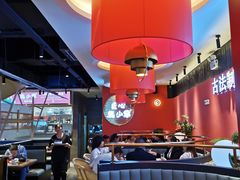 大堂-龙少爷碳火干锅(环球中心店)