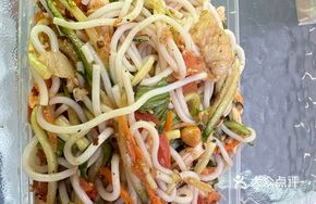 Dai-style Yunnan Crushed Rice Noodles