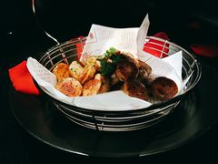 最棒烤肠-wann lounge 低温慢煮牛排·清吧