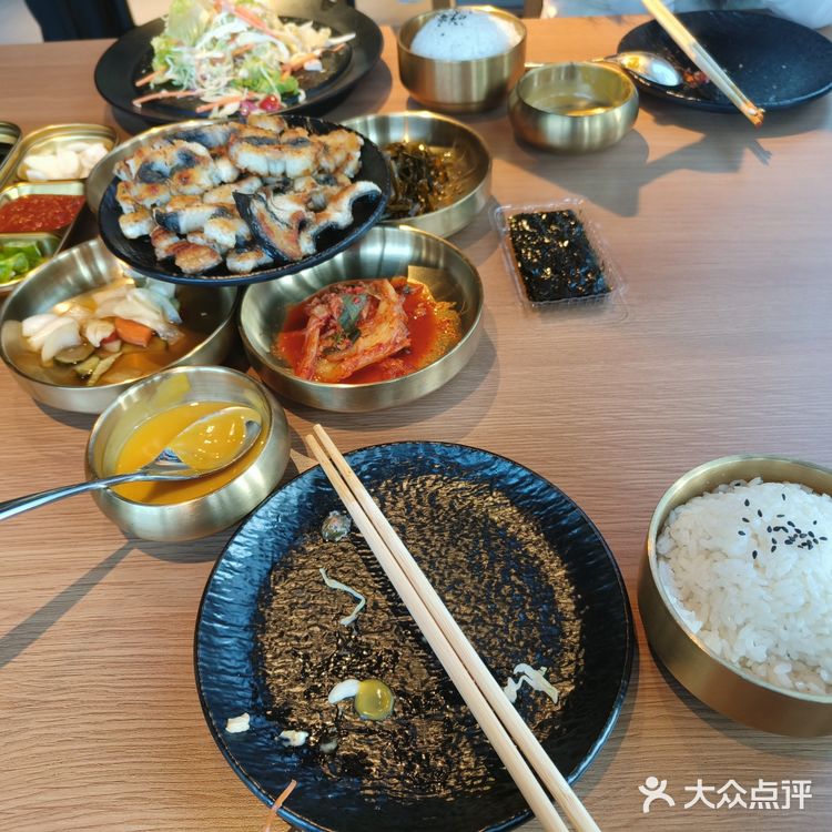 超级棒的韩式碳烤活鳗鱼