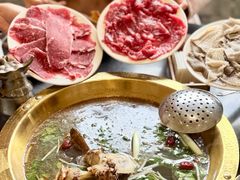 草本牛骨原汤-周老三跷脚牛肉·全牛火锅(非遗传承店)