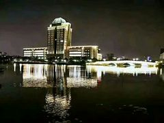 -公益图书馆(江南大学店)