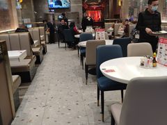 -香港新发烧腊茶餐厅(水围店)