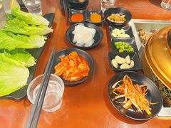 -肉甲韩国木炭烤肉(新壹街1店)