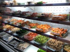 自助取餐区-马路牙子地桌烤肉(工体店)