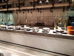 自助取餐区-厦门海沧正元希尔顿逸林酒店開全日餐厅