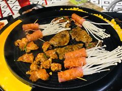 -三国惹火烤肉·中日韩烤肉集合店(百草路店)