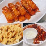 在中学旁边，餐厅和小吃店都很多