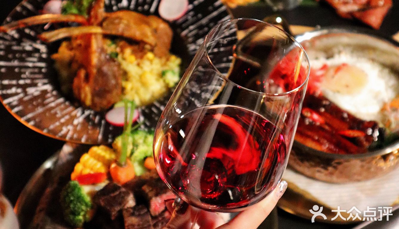 啊啊啊想告诉全世界 这家东南亚融合西餐酒吧太浪漫了‼️