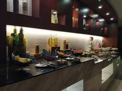 自助取餐区-华强广场酒店-椰香高空自助餐厅