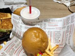 -The Habit Burger Grill 哈比特汉堡(爱琴海店)