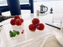 杨梅鳕鱼球-柳莺湖上·湖景餐厅·江南菜(西湖店)