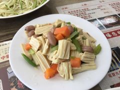 芹菜腐竹-华天新川面馆(闹市口店)