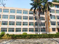 -广东外语外贸大学(白云山校区)