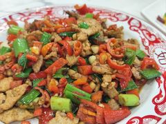 红碎椒肉炒肉-江城燕子大排档(江汉路步行街店)