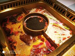 -雾都渣渣火锅(南城智汇城店)