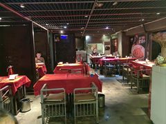 -龙巢盱眙龙虾·牛蛙·烧烤宵夜(八卦岭店)