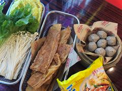 -沙胆彪炭炉牛杂煲(成都玉林店)