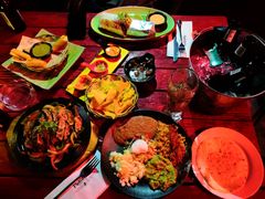 -Pistolera Mexican Cantina女枪手墨西哥餐厅(碧云路店)