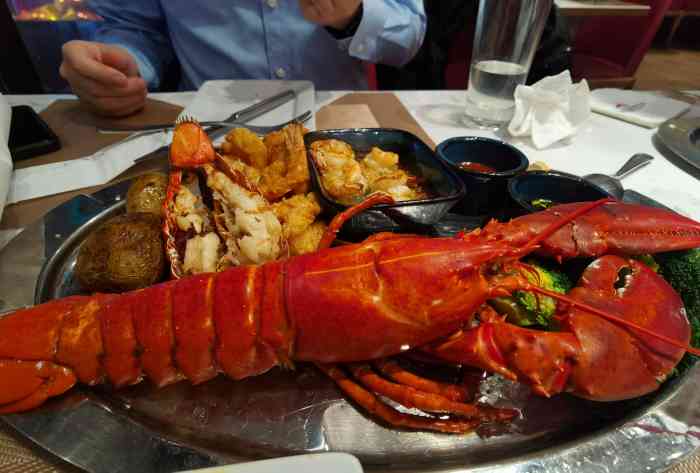 red lobster 红龙虾(三里屯店)-"听美国朋友推荐在北京三里屯开了红