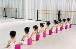 -HI dance 舞室