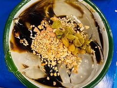 -马路边边串串香形象店(磐石路店)