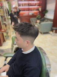 -尼特斯男士发型馆