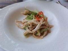 手撕东江盐焗鸡-富力丽思卡尔顿酒店·丽轩中餐厅