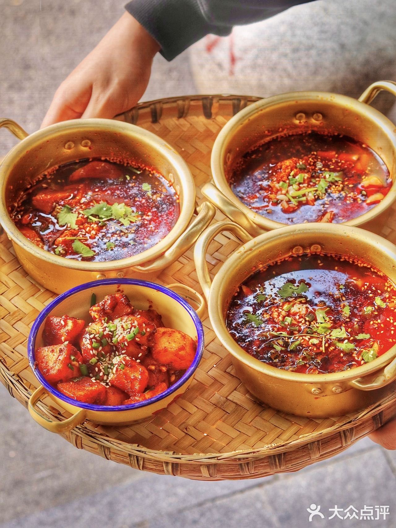 重庆盘盘麻辣烫天花板9.9⭕️吃到撑！巨麻巨辣