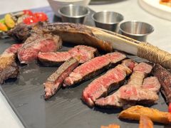 -华凌牛庄西餐厅(乌鲁木齐华凌美爵大饭店)