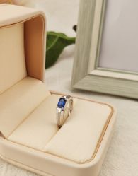 -威德钻石-克拉钻大本营(南京东路店)