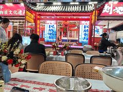 -刘姐啤酒鱼民族演艺餐厅(西街总店)