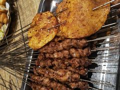 -郑享吃烧烤烩面(红专路店)