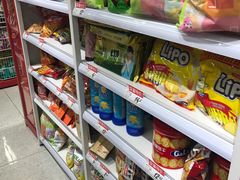 零售区-好特卖HotMaxx(杭州滨江宝龙城店)