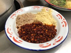 -咏勝锑锅麻辣烫(净居寺路总店)