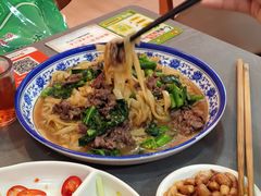 -官塘陈记鱼生·潮汕砂锅粥·牛肉火锅(潮枫路总店)