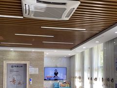 -茂菊口腔连锁(浦东南路店)