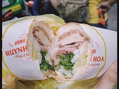 -Bánh Mì Huynh Hoa