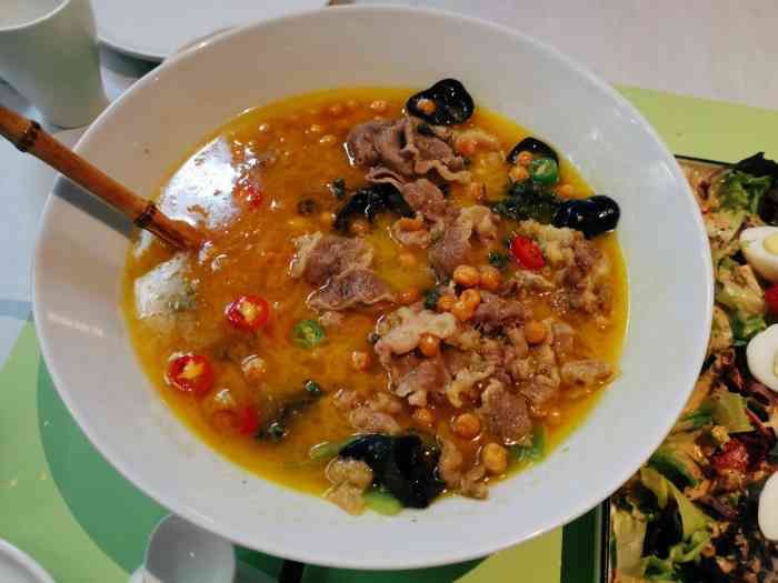 8开业,在曲水亭街里面,我一路导航来."-大众点评移动版