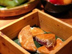 鲜花饼-云水瑶意境云南菜(柏威年购物中心店)