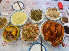 -三妹小龙虾·黄油蟹(华侨城总店)