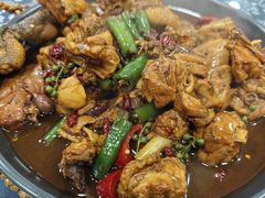 -八两八金·莱芜特色炒鸡(市南漳浦路店)
