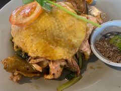 -大头虾越式风味餐厅(光明广场店)