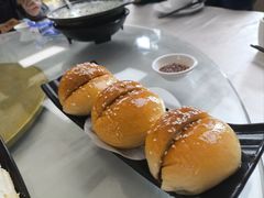 蜜汁叉烧餐包-南珠宫酒店-茶餐厅