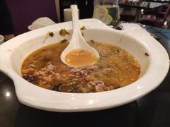 秘制酸汤肥牛-鹿港小镇(悠唐店)