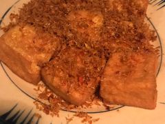 -Cuc Gach Quan Restaurant