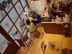 -C.Y Cafe