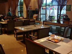 -圣地·布达拉酒店(江北嘴金融城店)