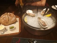 -恰餐厅及酒吧 CHAR Bar & Grill (北京丽都皇冠假日店)