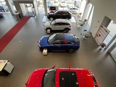 -上海冠松华奥奥迪4S店(张江店)